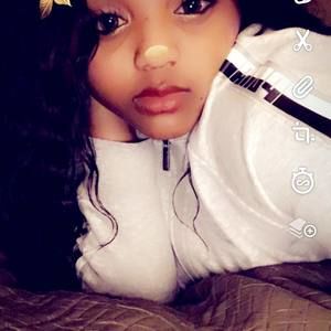 Meet your Posher, Alysia